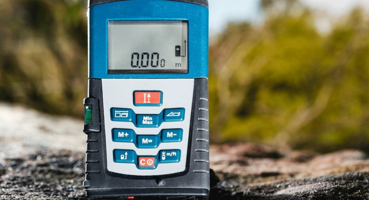 LASER MEASURE VS TAPE MEASURE