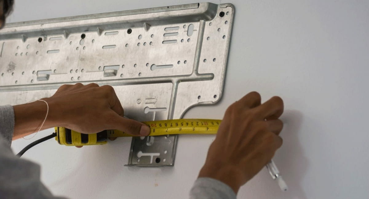 THE 5 BEST TAPE MEASURES FOR ELECTRICIANS